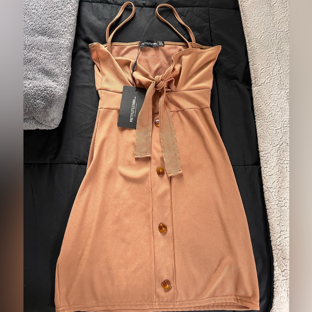 Pretty Little Thing Tie Front Ribbed Dress